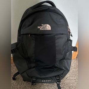 NWOT- NorthFace Recon Backback